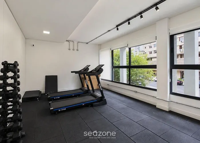 Em Cond. C/ Piscina E Vista Cid. Tbf0609 *